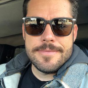 Meet your Posher, Stephen